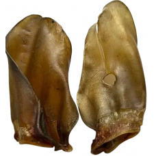 Натуральное лакомство для собак ухо теленка сушеное среднее 