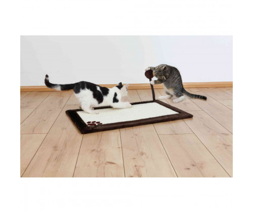 Когтеточка коврик с мячиком для кошек Trixie (Трикси) 70х45 cм