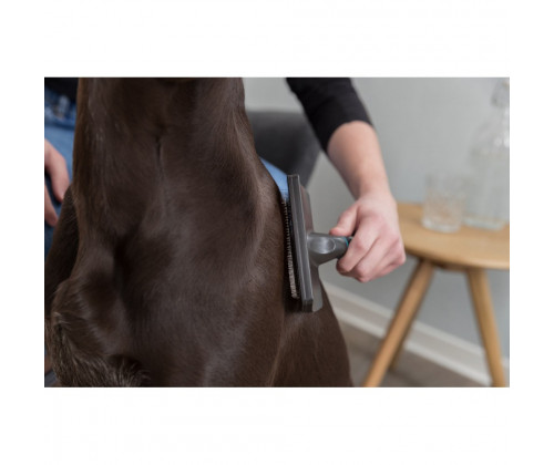 Щетка - пуходерка для собак и котов Trixie (Трикси) 12х20 см