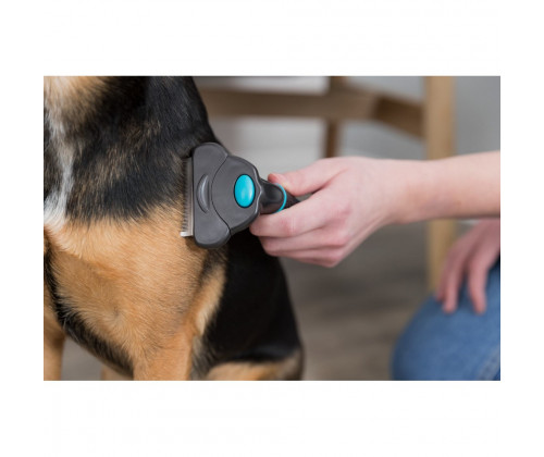 Расческа-триммер для удаления подшерстка у собак Trixie (Трикси) 7 х 15 см для короткой шерсти