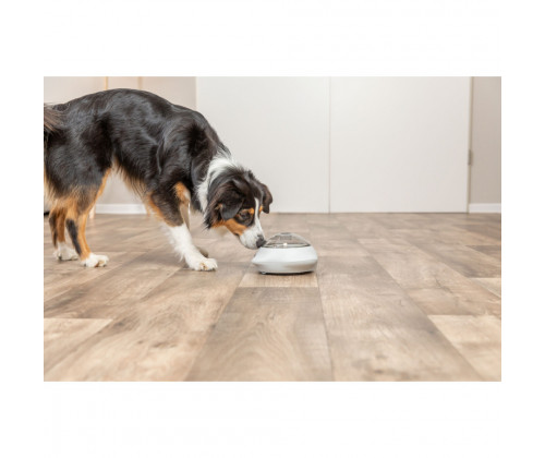 Игрушка диспенсер корма для собак Trixie Snack Popper (Трикси) 21х10х12 см