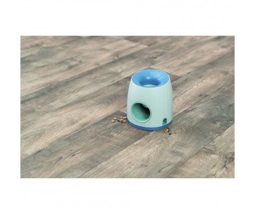 Развивающая игрушка с выдачей корма для собак Trixie Dog Activity Ball Treat (Трикси) 17х17х18 см