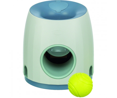 Развивающая игрушка с выдачей корма для собак Trixie Dog Activity Ball Treat (Трикси) 17х17х18 см