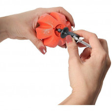 Іграшка для собак м'яч з карабіном і з схованкою для ласощів Dexas Off-Leash (Дексас Оф Ліш)